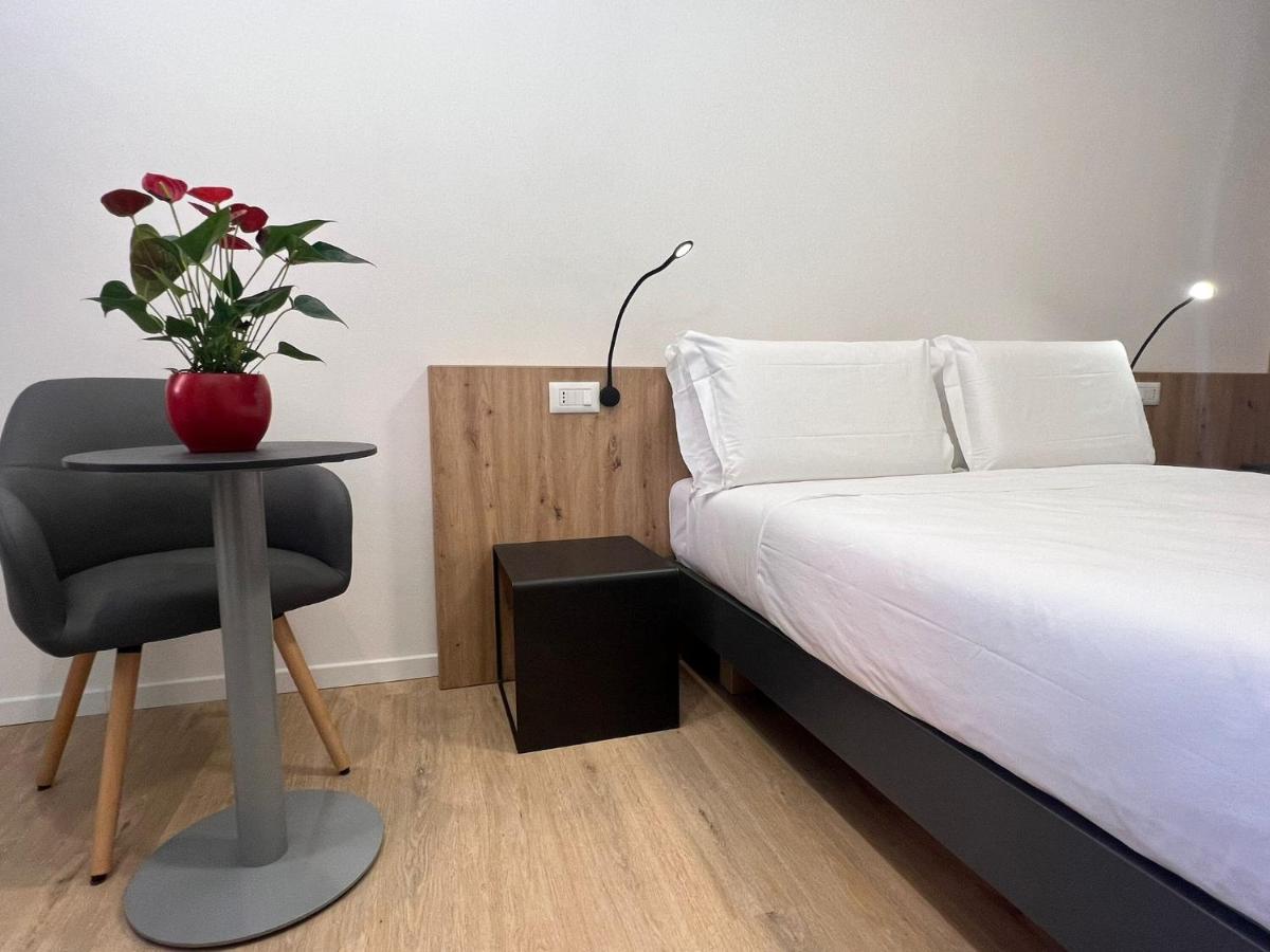 Yugogo Mazzini 41 - Bilocale Trento Centro Apartamento Exterior foto